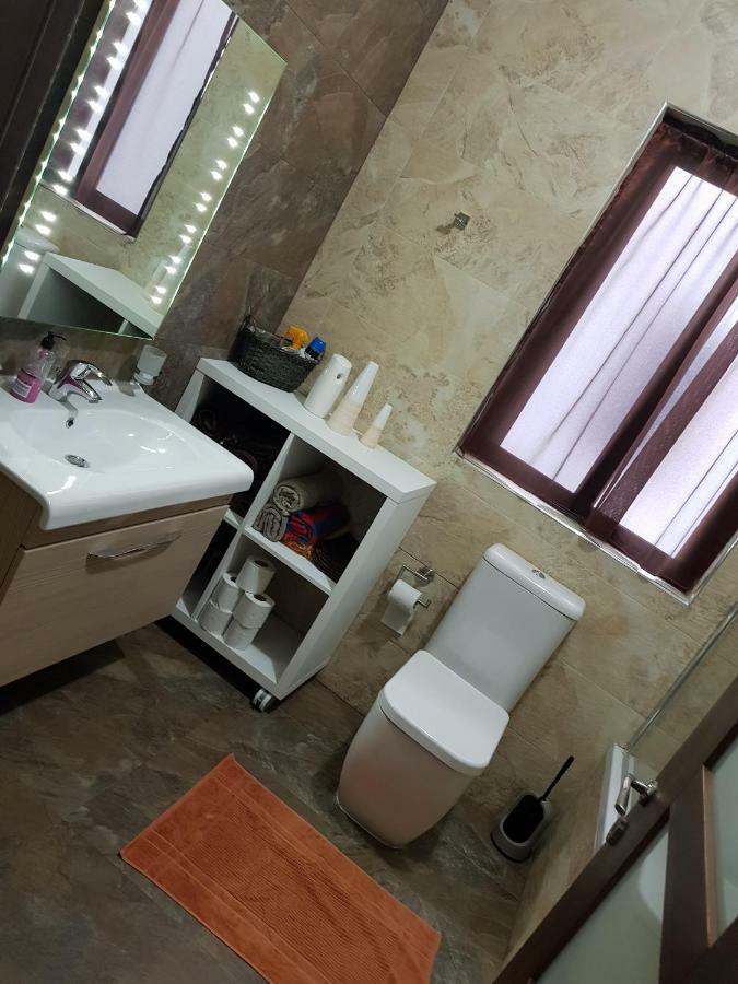 Claire'S Court Apartment Марсахлок Екстериор снимка